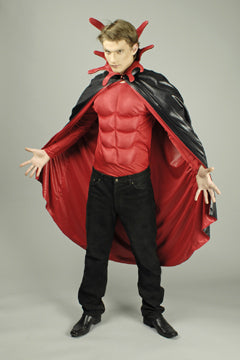 CAPE WITH COLLAR BLACK RED 136 CM
